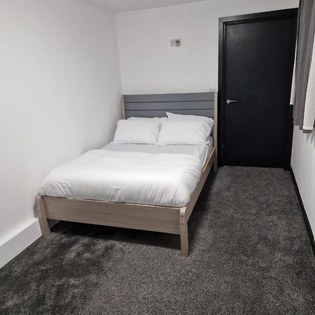 Ckb Flat- Comfort, Cosy, And Secure! Codsall Dış mekan fotoğraf