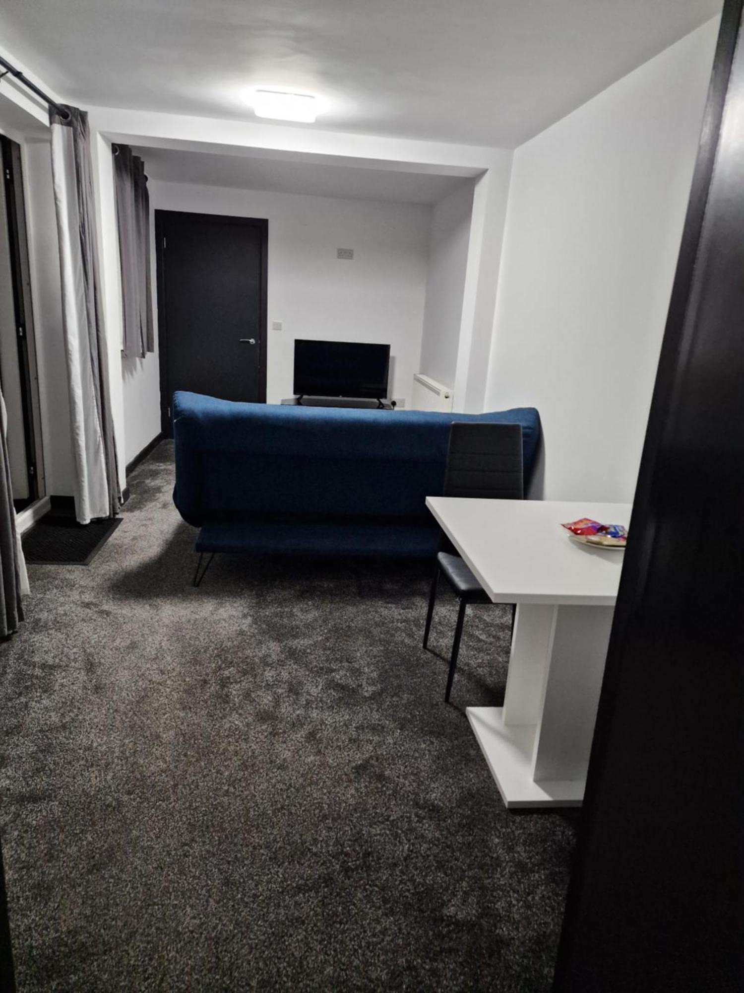 Ckb Flat- Comfort, Cosy, And Secure! Codsall Dış mekan fotoğraf